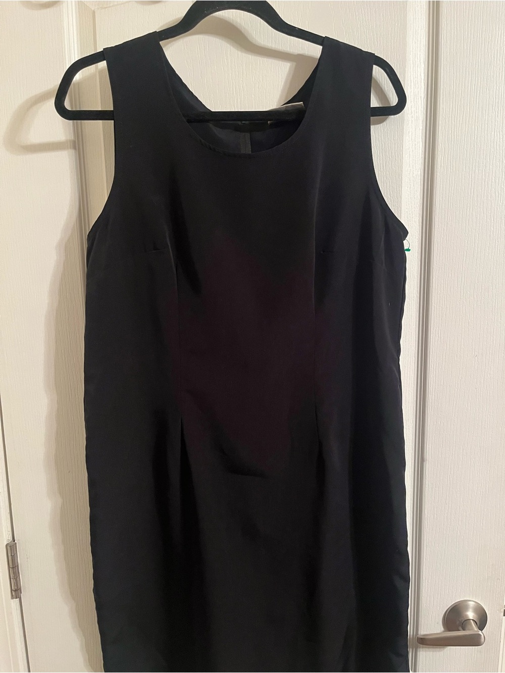 Kathie Lee Collection Black Sleeveless Shift Dress